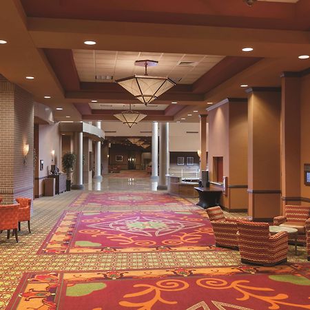 Embassy Suites Omaha- La Vista/ Hotel & Conference Center Interior photo